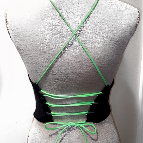 Marvel Halter top - Picture 2 of 8